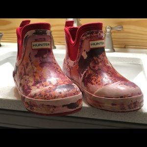 Child’s Hunter Rain Boots sz 10